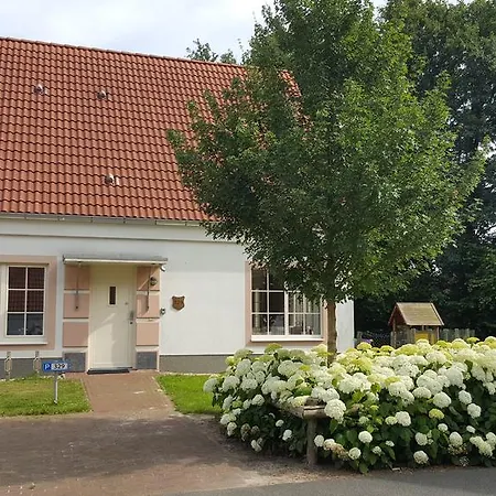Holiday home Kakelbont